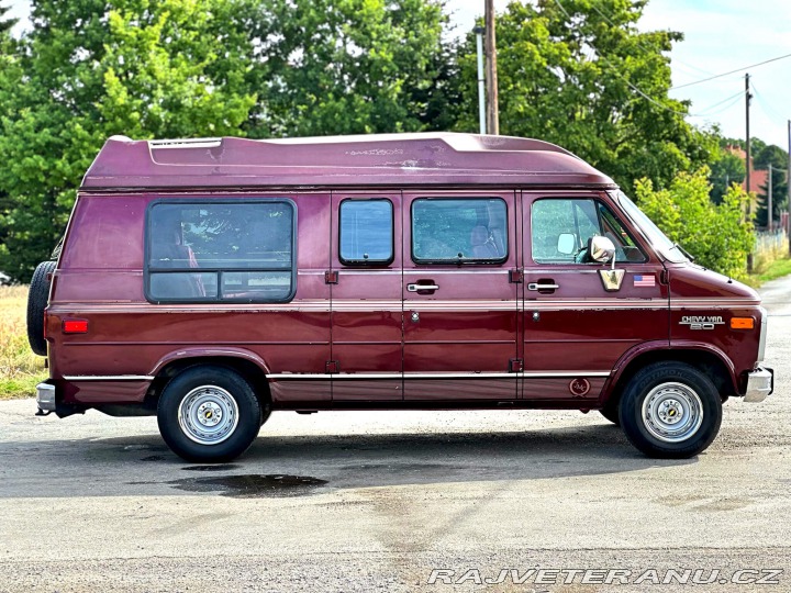 Chevrolet G20 5.7 V8 | Stealth Sport 1994