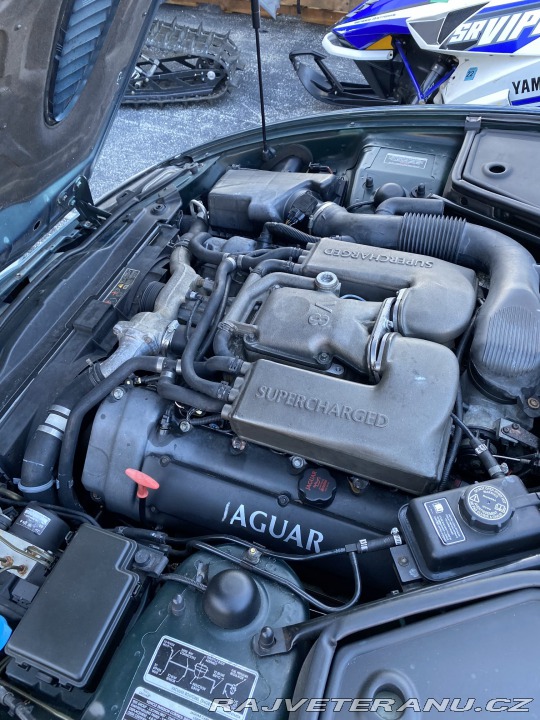 Jaguar XKR 2002