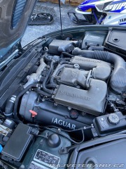 Jaguar XKR  2002
