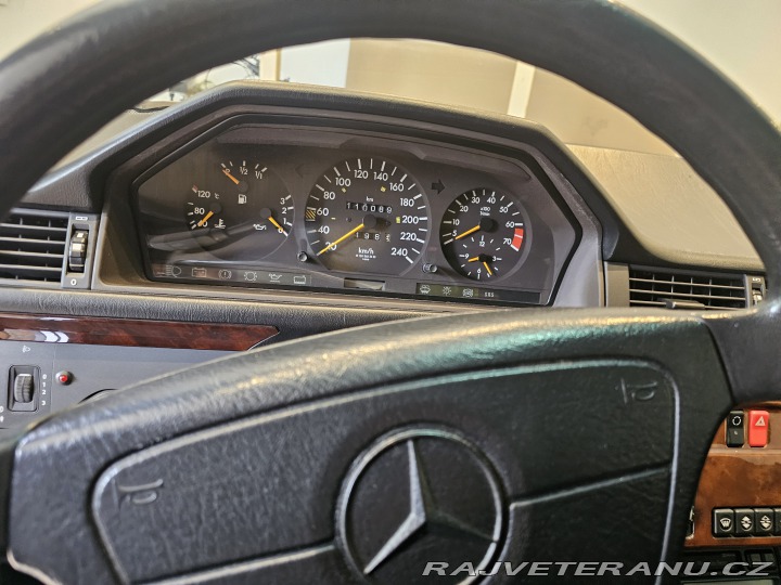 Mercedes-Benz 200 W124 1994