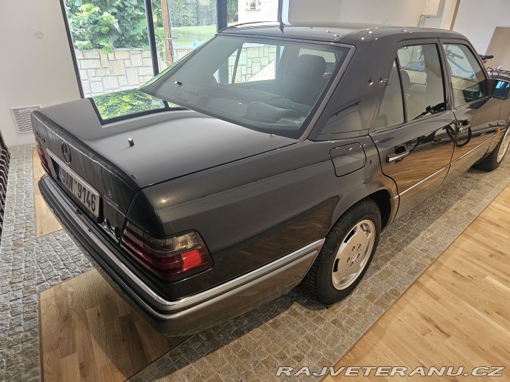 Mercedes-Benz 200 W124 1994