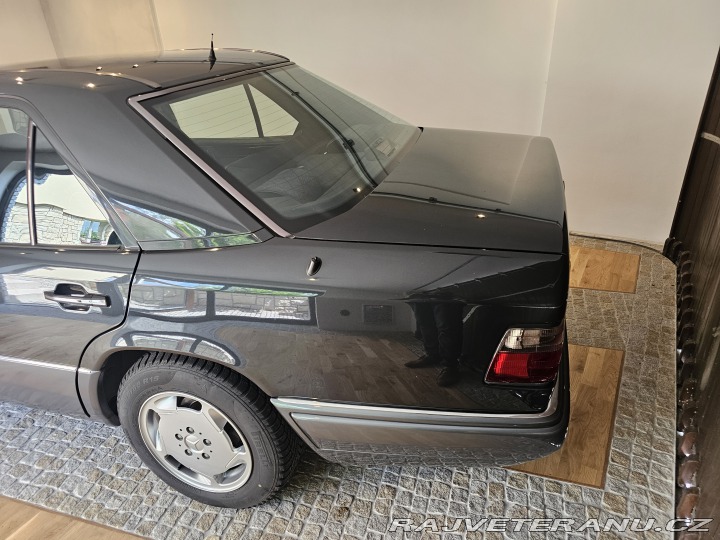 Mercedes-Benz 200 W124 1994