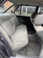 BMW 5 E28 525e manuál 1984