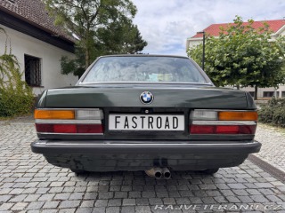 BMW 5 E28 525e manuál 1984