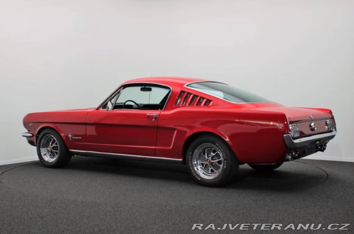 Ford Mustang 289 CI Fastback C-Code 1965