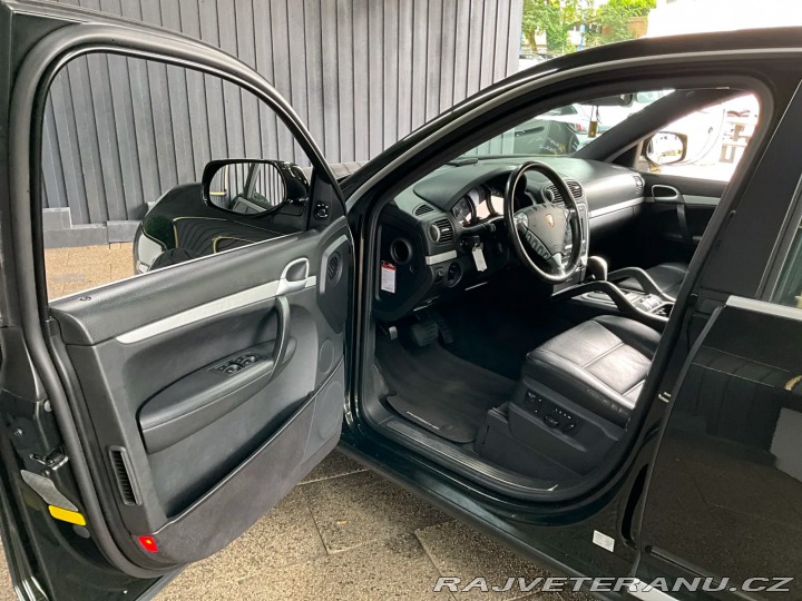 Porsche Ostatní modely CAYENNE 3.6i-V6 4x4,OLIVE 2008