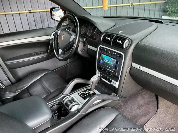 Porsche Ostatní modely CAYENNE 3.6i-V6 4x4,OLIVE 2008