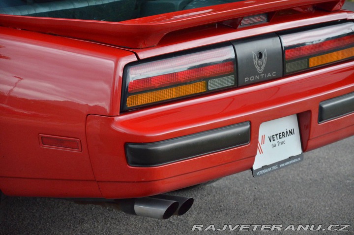 Pontiac Firebird  1989