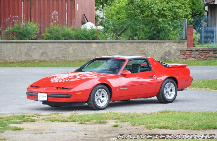 Pontiac Firebird  1989