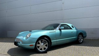 Ford Thunderbird 4.0 V8