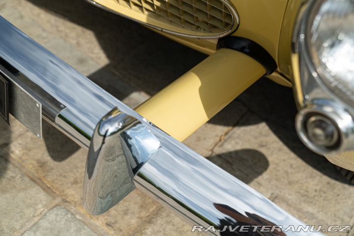 Studebaker Ostatní modely CHAMPION REGAL DELUXE CABRIOLET 1950