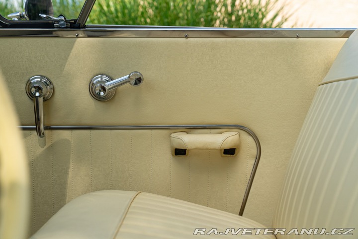 Studebaker Ostatní modely CHAMPION REGAL DELUXE CABRIOLET 1950