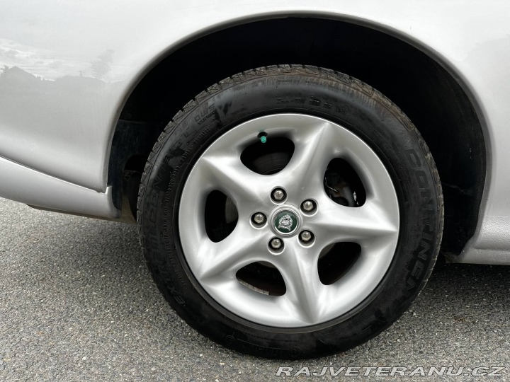 Jaguar XK8 2001