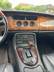 Jaguar XK8  2001