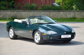 Jaguar XK8 