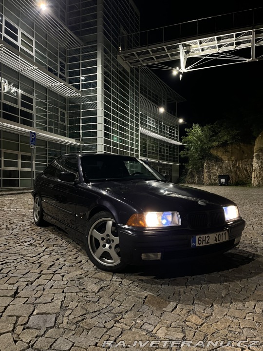 BMW 3 323i 1996