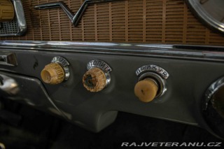 GAZ 13 Čajka  1973