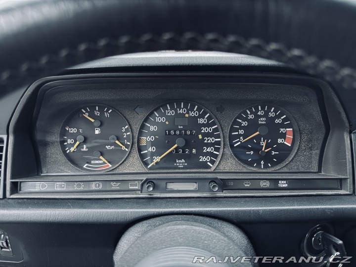 Mercedes-Benz 190 190E 2.5-16v 1988