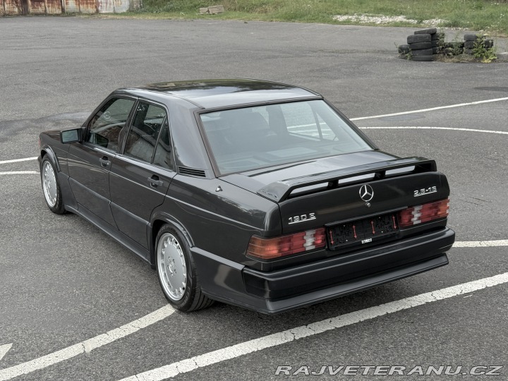 Mercedes-Benz 190 190E 2.5-16v 1988