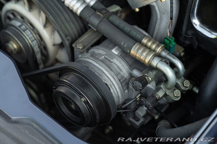 Porsche 911 993 (911) CARRERA 4S 1996