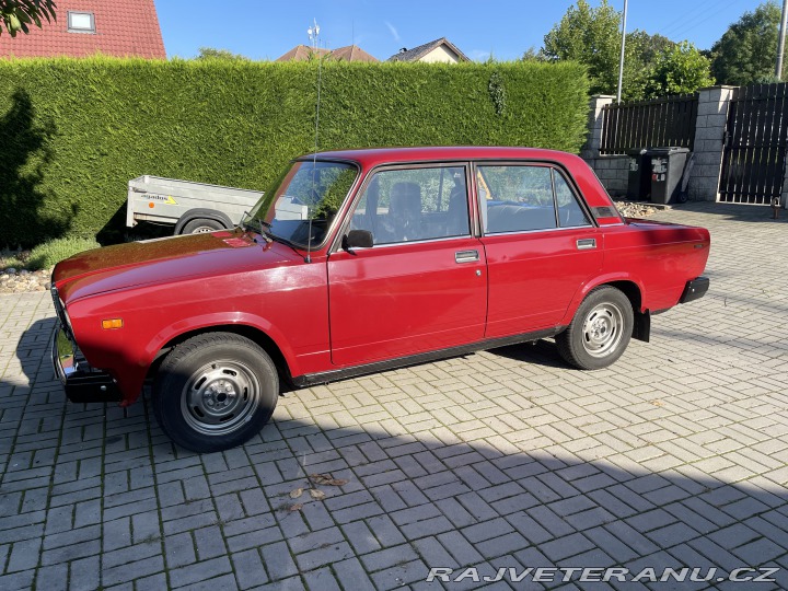 Lada 2107  1990