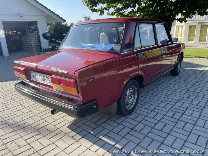 Lada 2107  1990