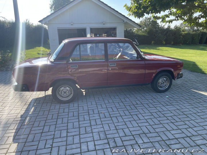Lada 2107  1990