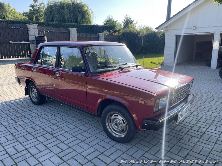 Lada 2107  1990
