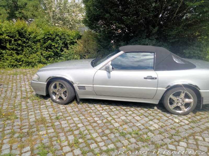 Mercedes-Benz SL 300