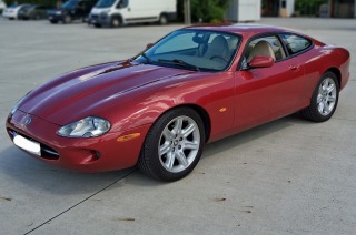 Jaguar XK8 