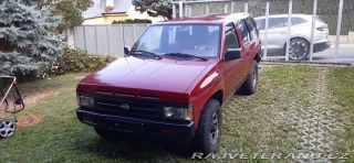 Nissan Ostatní modely Pathfinder 3.0 SE V6 1993