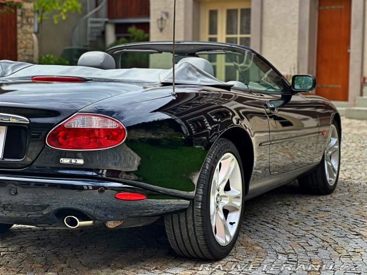 Jaguar XK8 4.2 V8 | 65 971 mil 2003