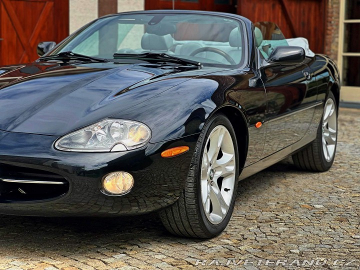 Jaguar XK8 4.2 V8 | 65 971 mil 2003
