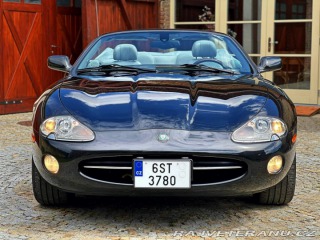 Jaguar XK8 4.2 V8 | 65 971 mil 2003