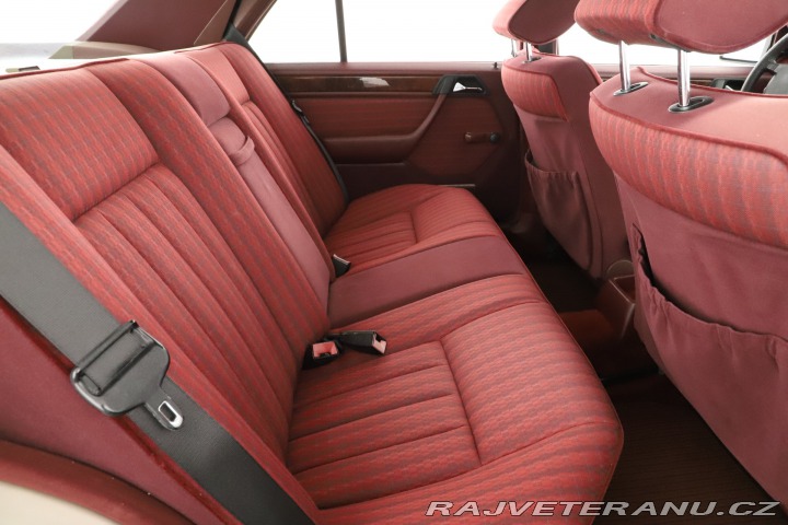Mercedes-Benz 300 W124 300 E 1990