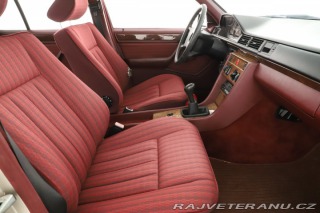 Mercedes-Benz 300 W124 300 E 1990