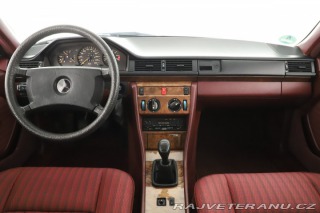 Mercedes-Benz 300 W124 300 E 1990