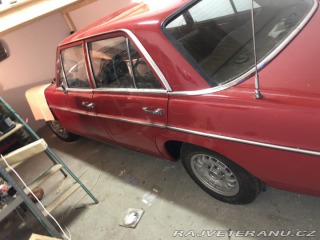 Mercedes-Benz 220 W115 1972