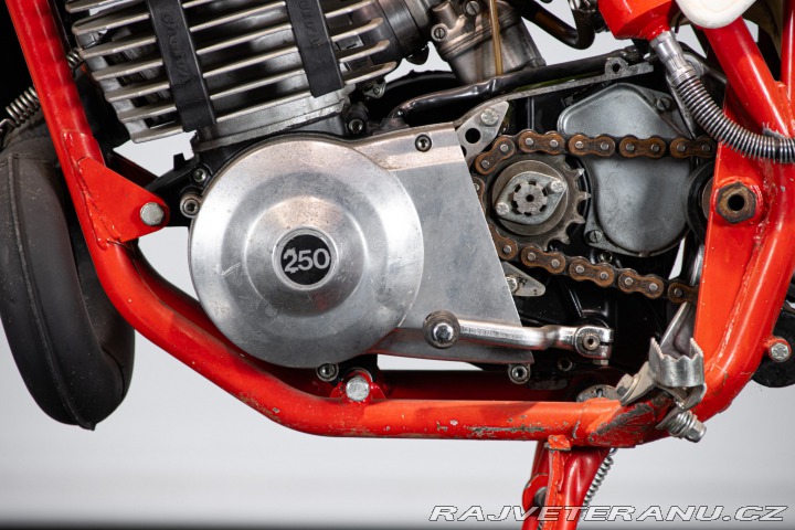 Ostatní značky Ostatní modely Cagiva 250 RX 1980