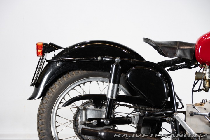 Ostatní značky Ostatní modely Gilera SATURNO 500 1963