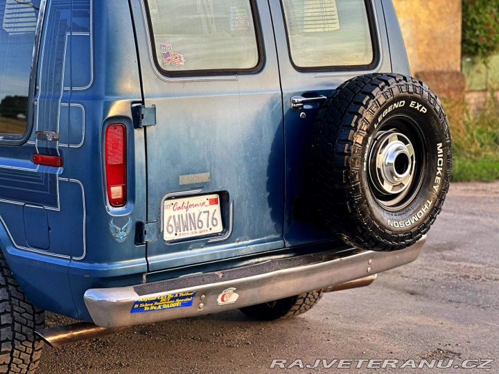 Ford Econoline E150 5.8 V8 | Action Vans 1981