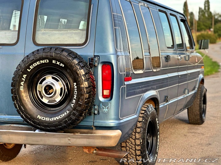 Ford Econoline E150 5.8 V8 | Action Vans 1981