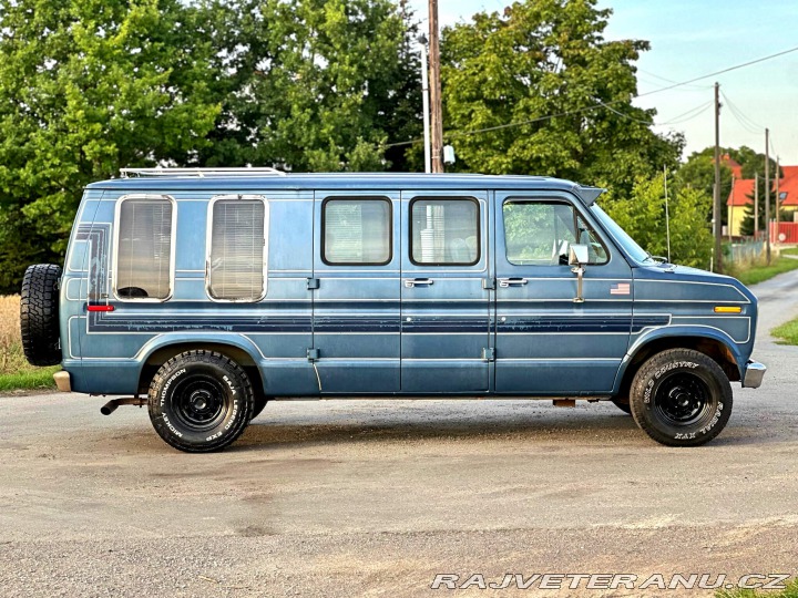 Ford Econoline E150 5.8 V8 | Action Vans 1981