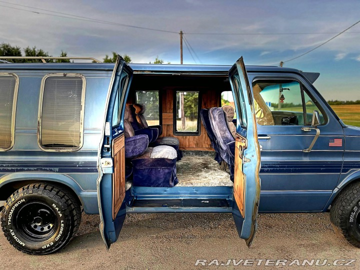 Ford Econoline E150 5.8 V8 | Action Vans 1981