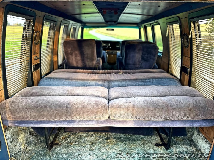 Ford Econoline E150 5.8 V8 | Action Vans 1981