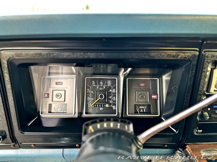 Ford Econoline E150 5.8 V8 | Action Vans 1981