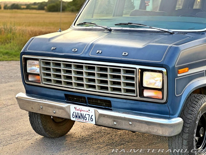 Ford Econoline E150 5.8 V8 | Action Vans 1981