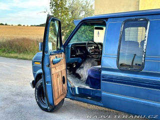 Ford Econoline E150 5.8 V8 | Action Vans 1981