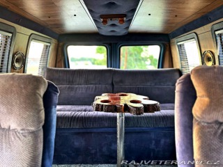 Ford Econoline E150 5.8 V8 | Action Vans 1981