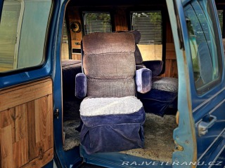 Ford Econoline E150 5.8 V8 | Action Vans 1981